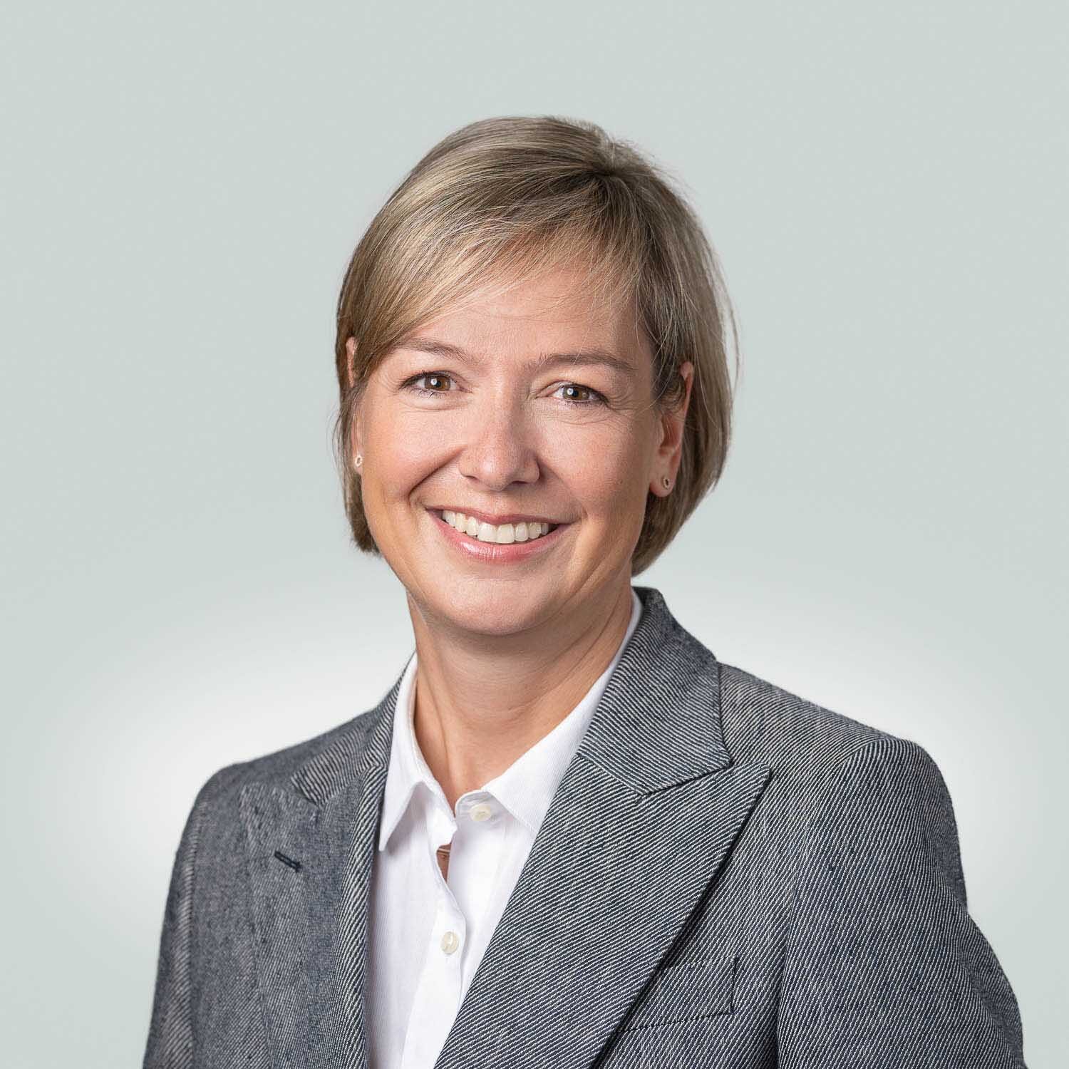 Dr. Anja Römer
